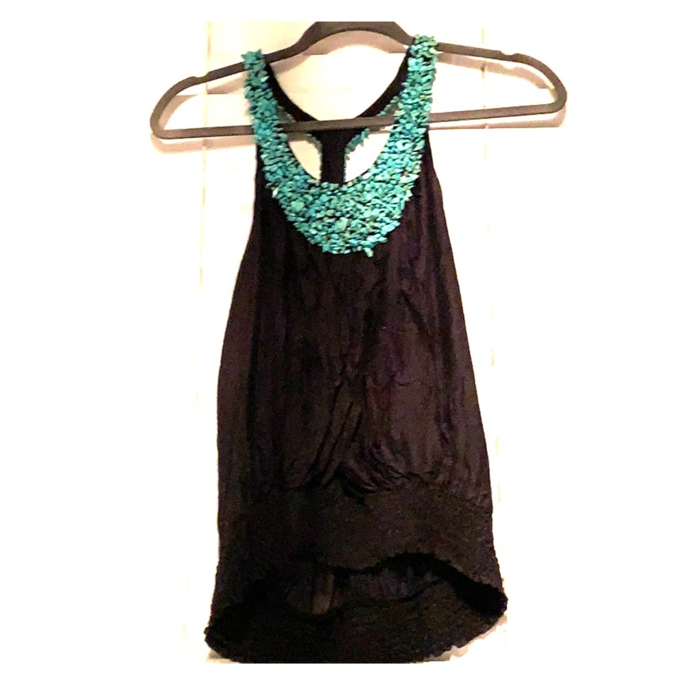 Black top with turquoise accent